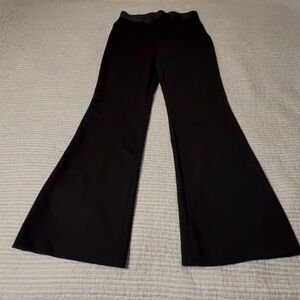 Karl Lagerfeld blk stretch pants, elastic waist, flared leg, sm, gently used